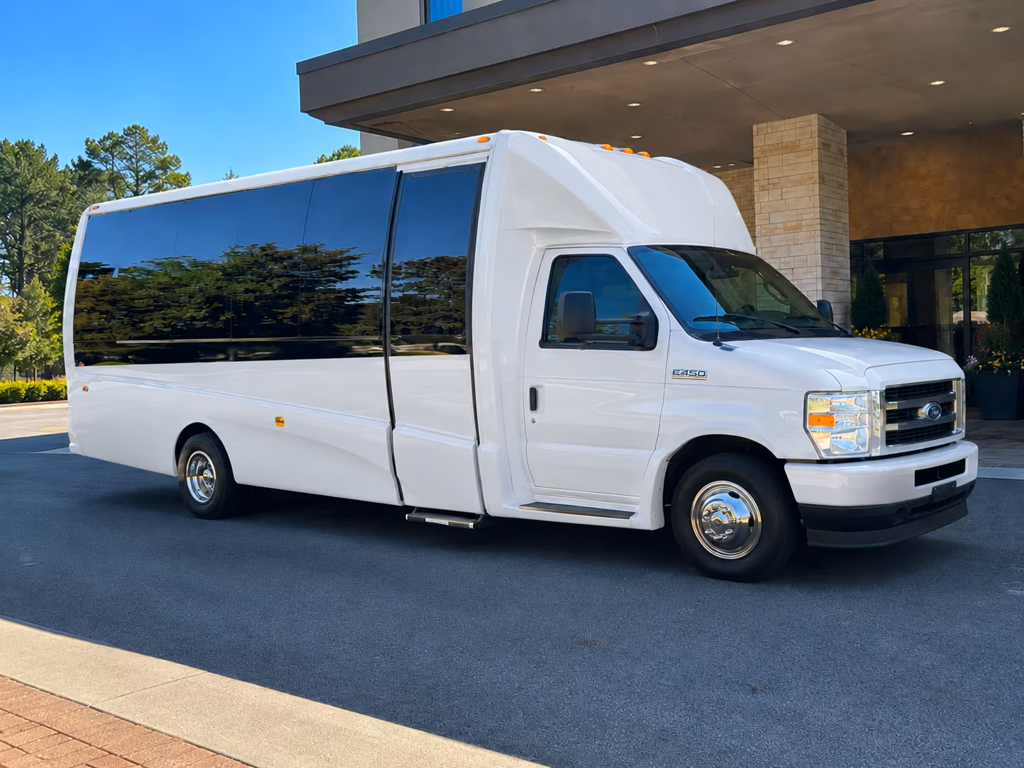 book a bus for your next field trip 3
