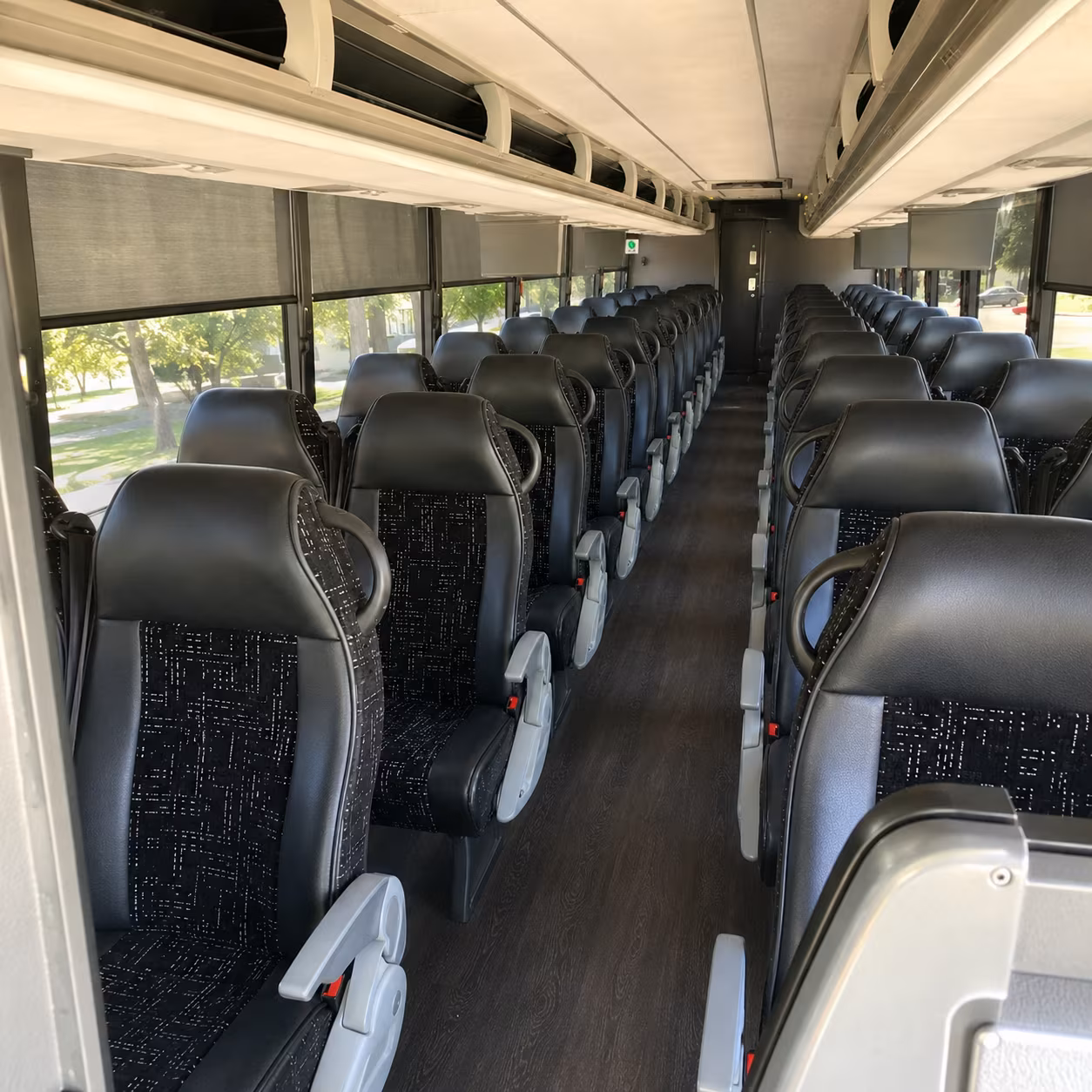 charter buses for attendees arriving at phoenix sky harbor
