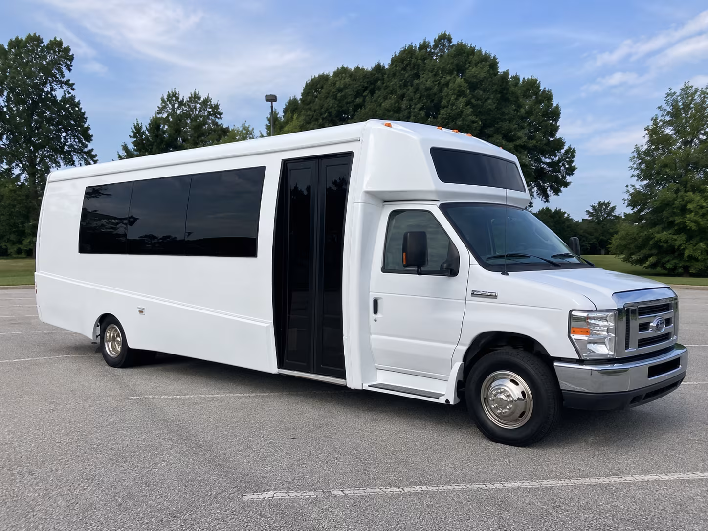 maricopa 18 passenger party bus