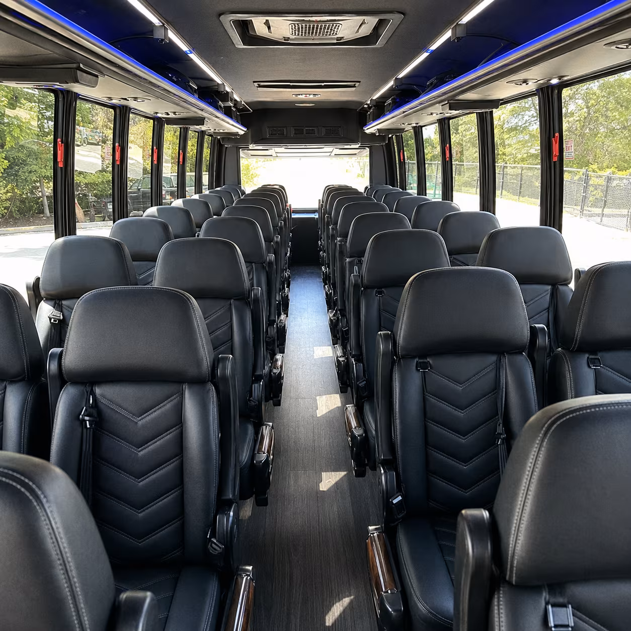 minibus wine tours through the verde valley and sedona wine trail