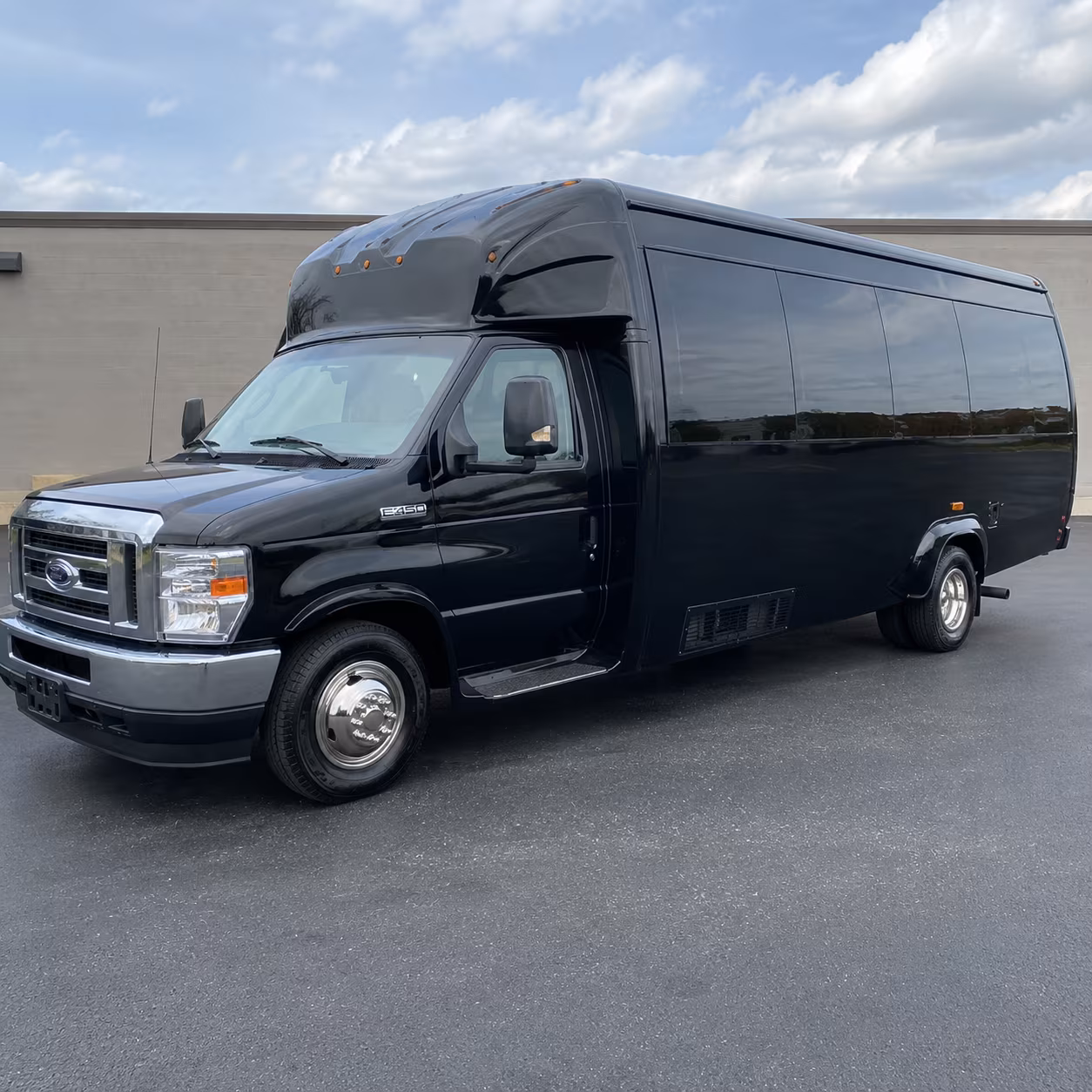 prom transportation buses from maricopa to chandler gilbert and the phoenix metro